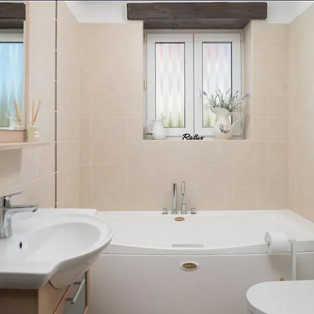 Super Villa In Zadar, Free Parking
