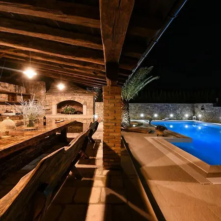 Apartmán Super Villa In Zadar, Free Parking *